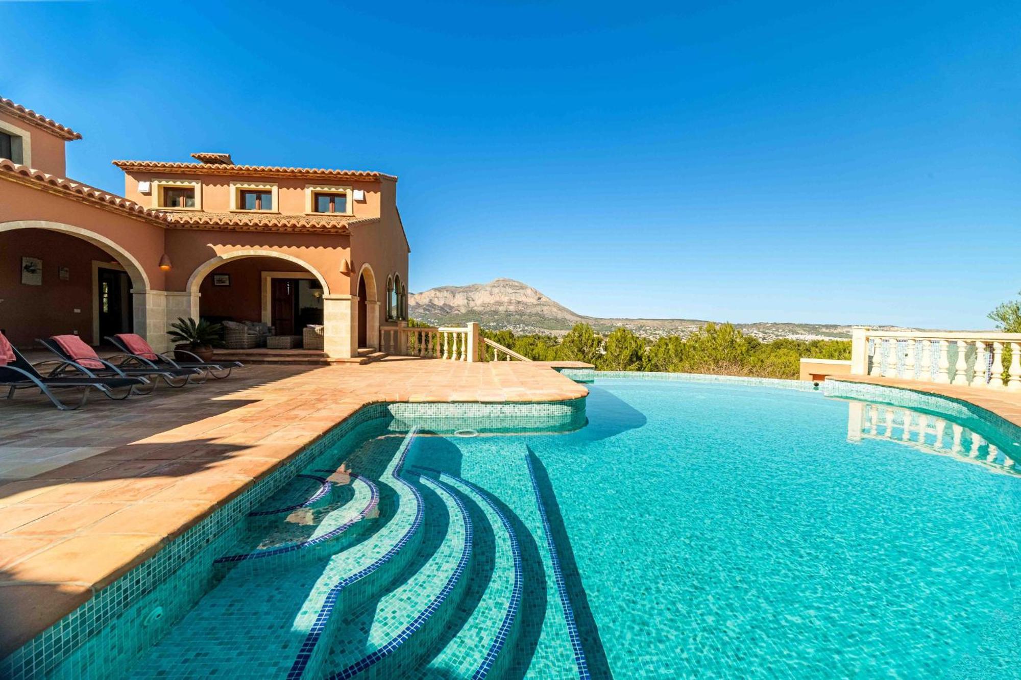 Villa con piscina privada